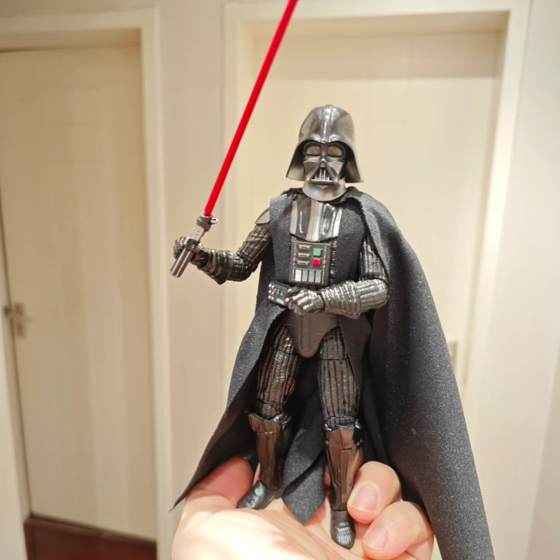 Figura de acción genuina de St - Model Kit Action Figure reseña y precio