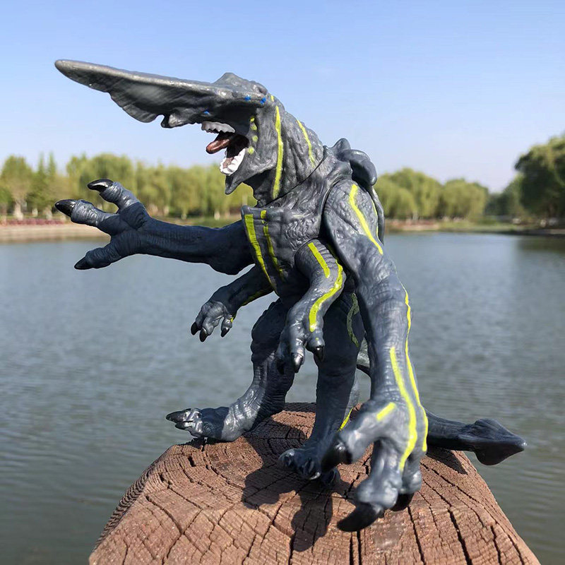 2025 nuevos monstruos Scunner  - Model Kit Pacific Rim reseña y precio