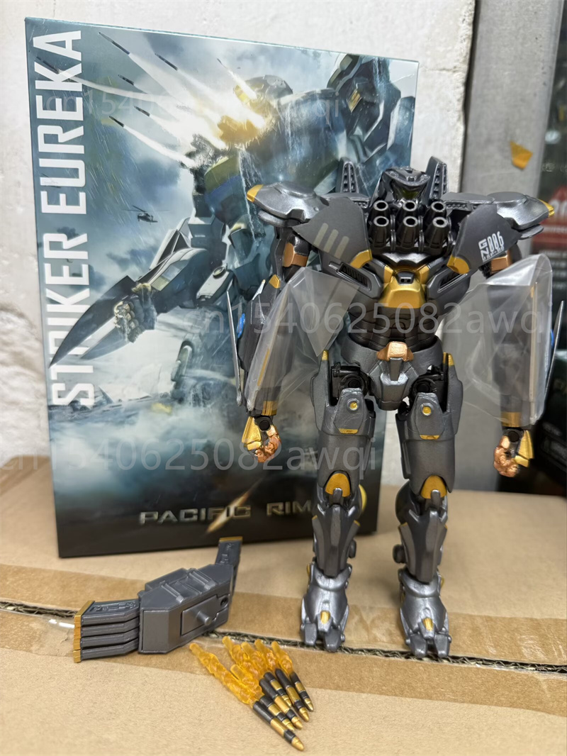 Neca Pacific Rim figura Strike - Model Kit Pacific Rim reseña y precio